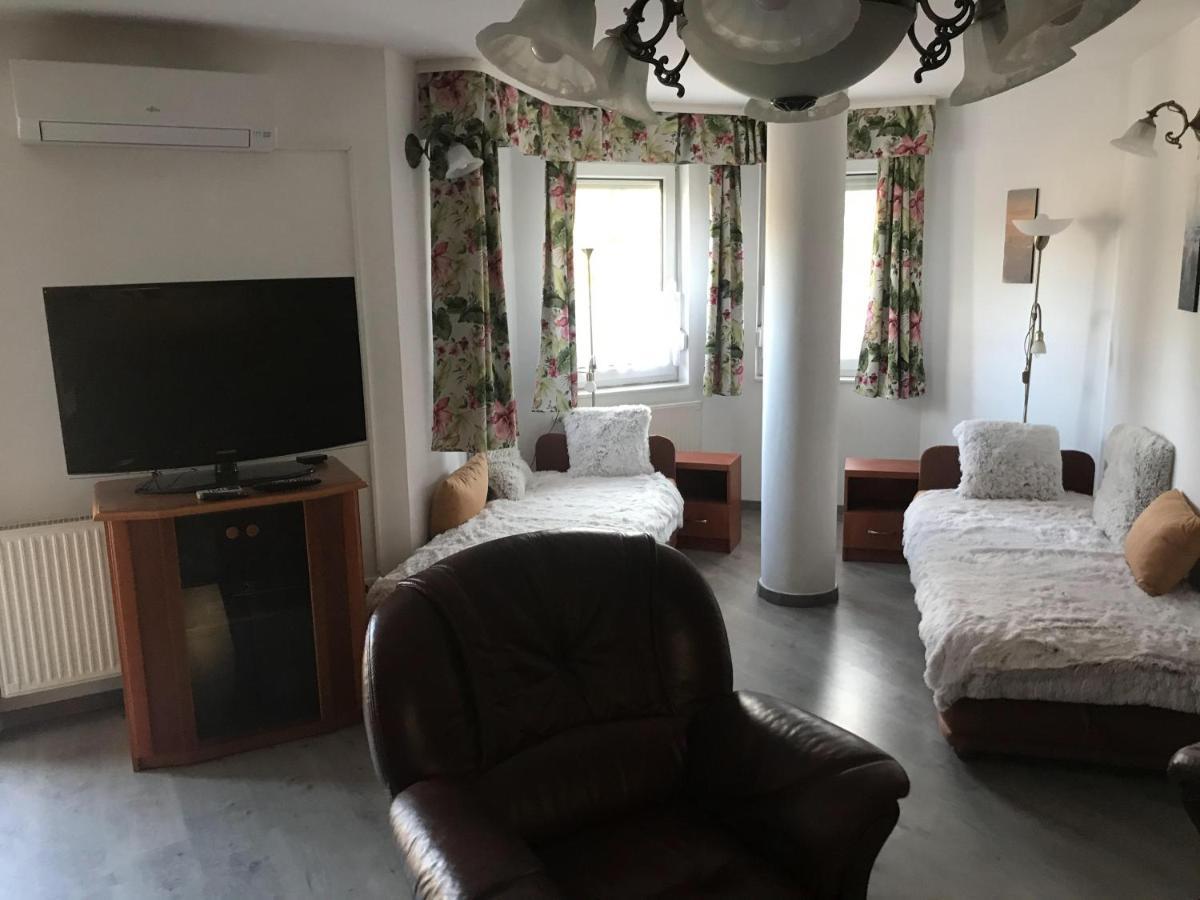 City Center Apartments Hévíz מראה חיצוני תמונה
