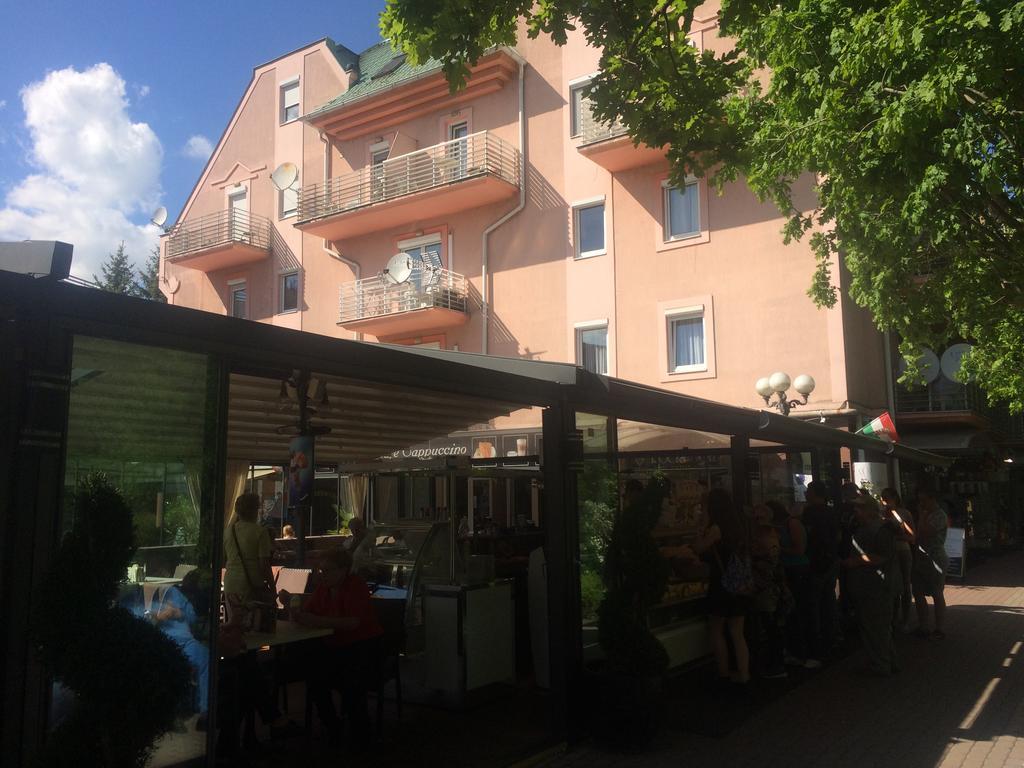 City Center Apartments Hévíz מראה חיצוני תמונה